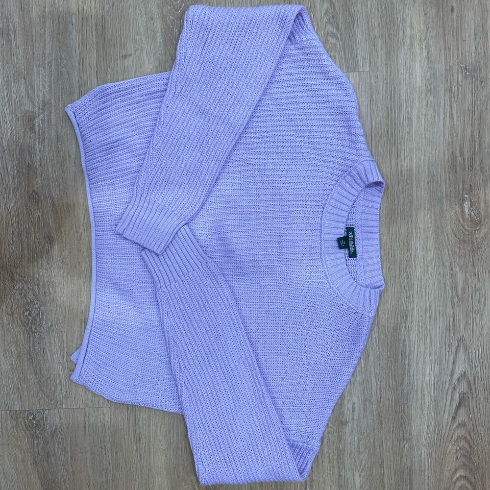 Sweaters - Picture 2 of 5